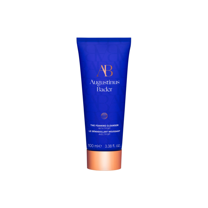 THE FOAMING CLEANSER